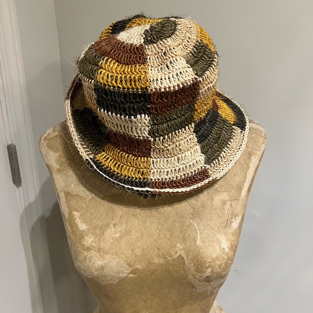 MINGA patchwork bucket hat